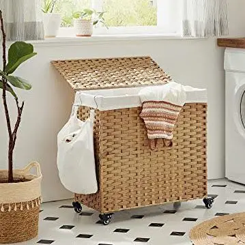 140L wasmand in rotan-stijl met deksel, voering en handgrepen Op = Op