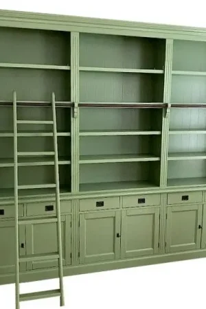 Hoge Kwaliteit Boekenkast bleekgroen met trap Kesteren 300 x 240cm